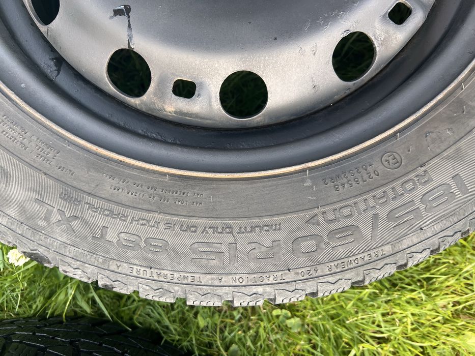 Opony zimowe Nokian WRD4 185/60 R15 20r.