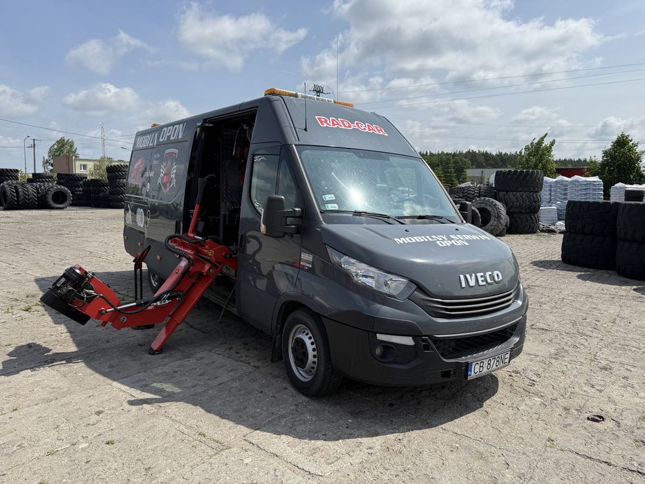 Mobilny Serwis Opon Ciężarowe Osobowe Rolnicze Iveco Daily 35S18