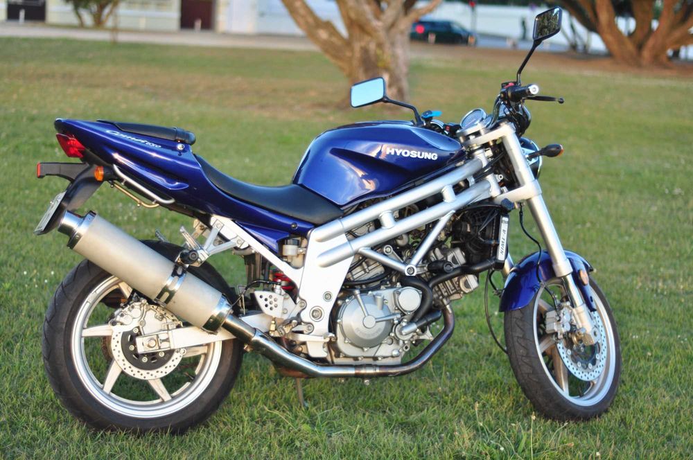 Hyosung Comet 650 V-Twin