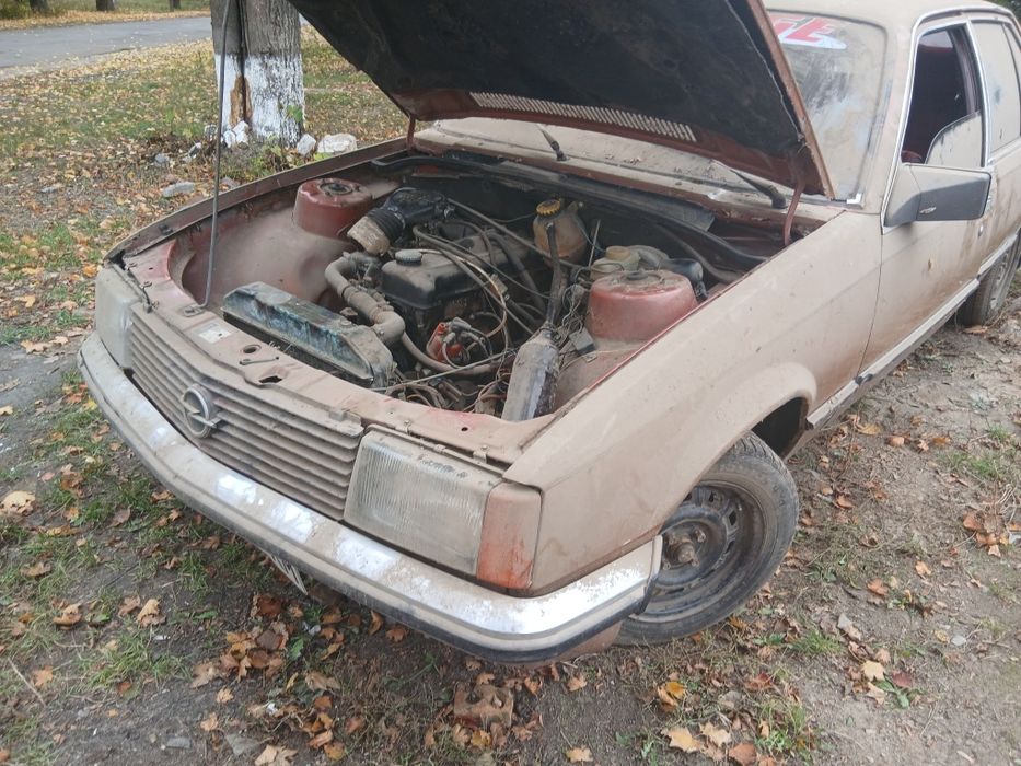 Опель  рекорд  мотор  2.0 бензин