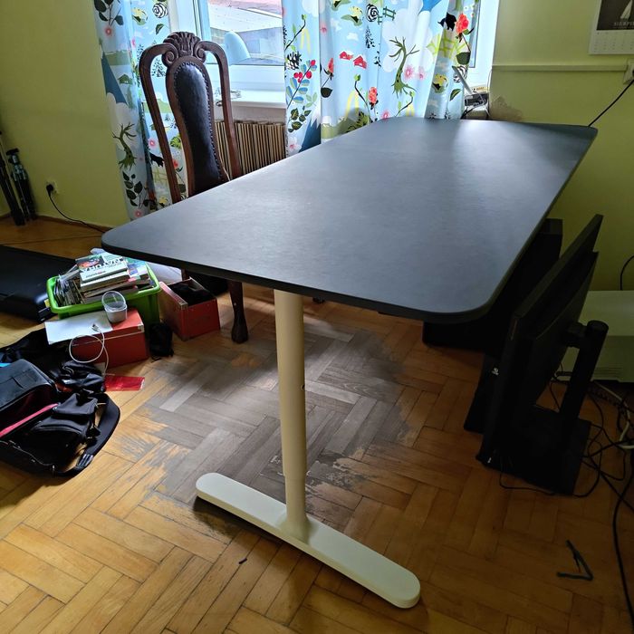 Biurko z regulacją wysokości sit stand Ikea Bekant