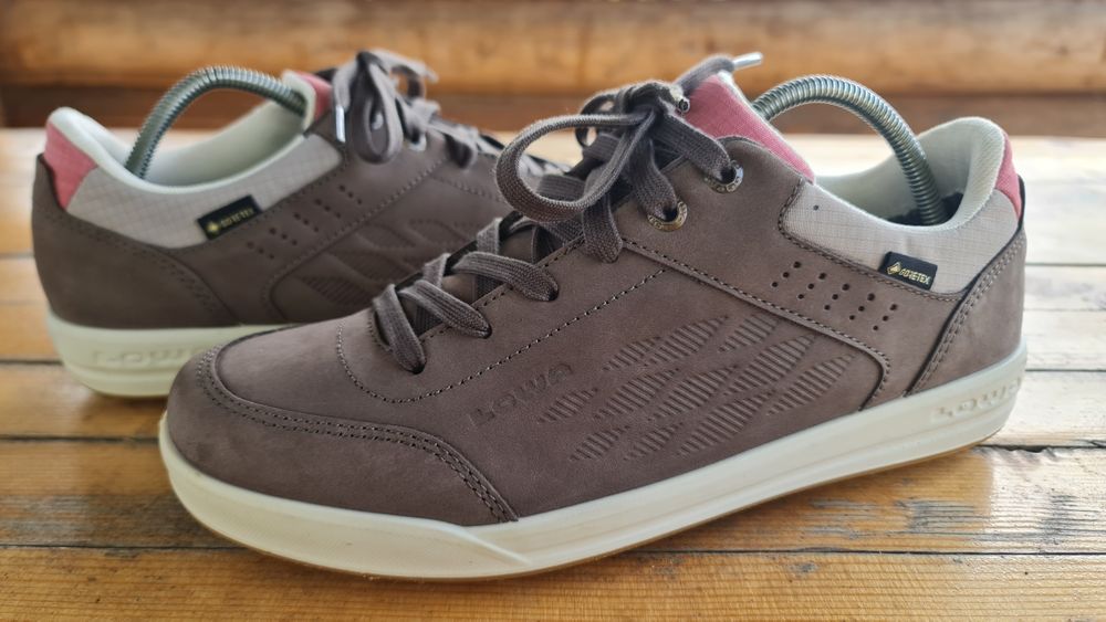 Жіночі кросовки lowa OAKLAND Gore-tex розмір 40