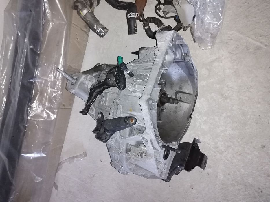 Кашкай мотор з навісним і коробкою 1700€