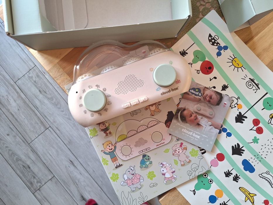 Muzyczny projektor z bajkami CloudBox