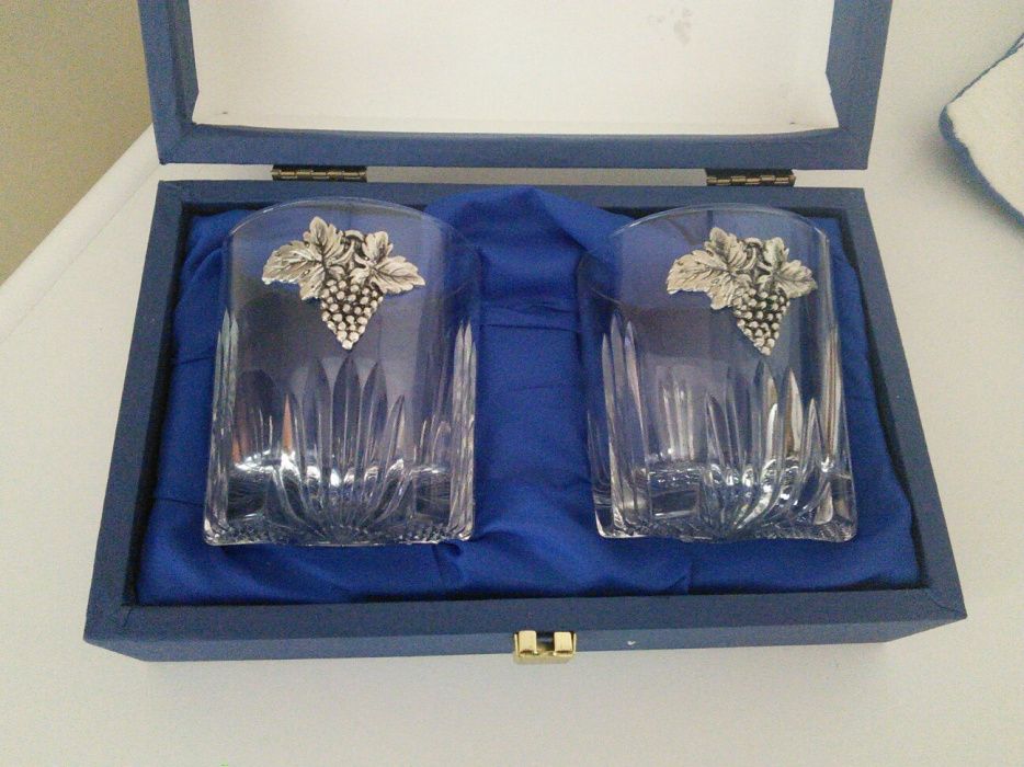 Copos cristal e estanho