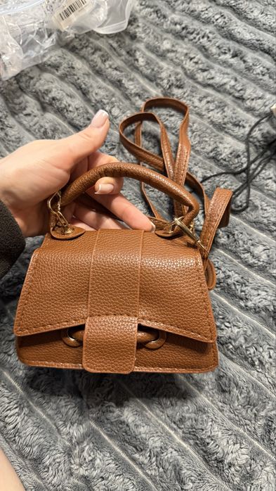 Нова сумка в коричневому кольрі