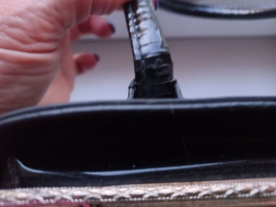 Продам женскую сумку