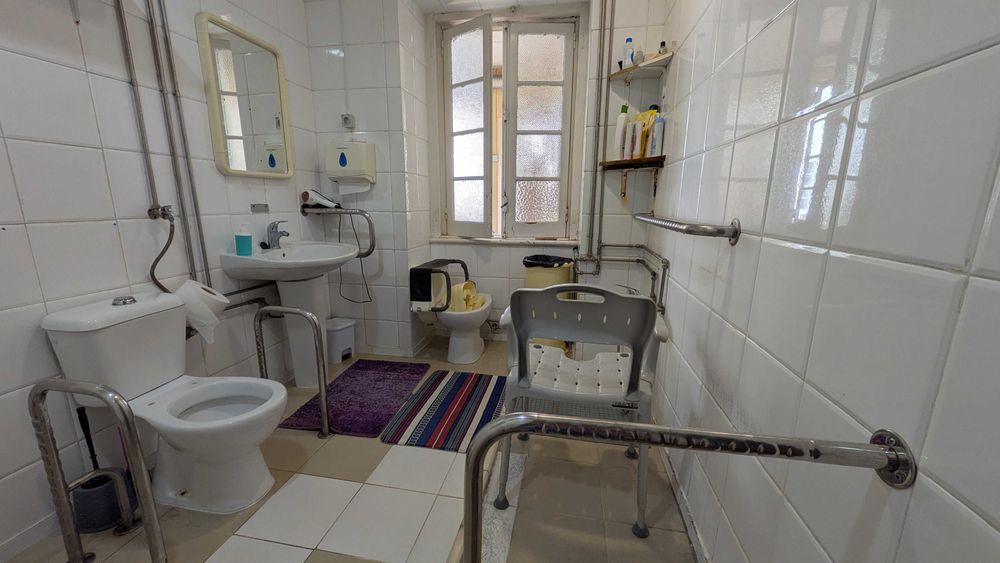 Aceita-se utente (F) para Lar - Lar Maria Cristina