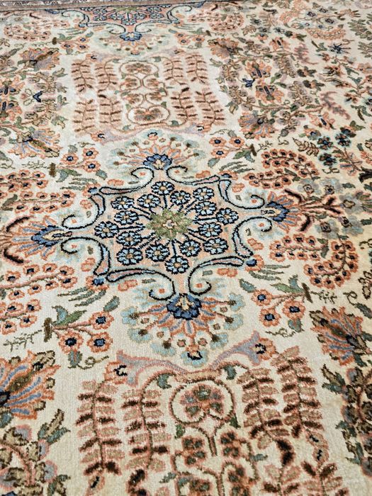 Dywan jedwabny Silk Kashmir - Rękodzieło 150 x 215 cm - od Persopolis