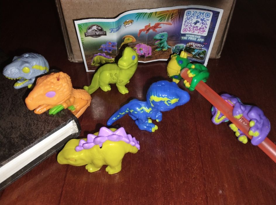 Киндер сюрприз Пасхальна серія Кіндеріно динозаври