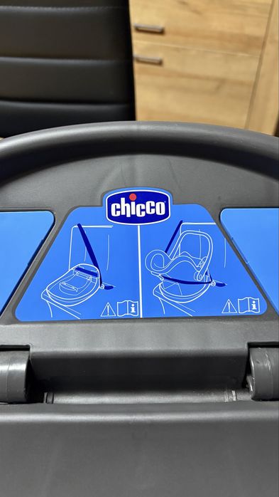 Vendo babycoque Chicco Oasys 0+ Up BebèCare, em excelente estado, praticamente como nova.