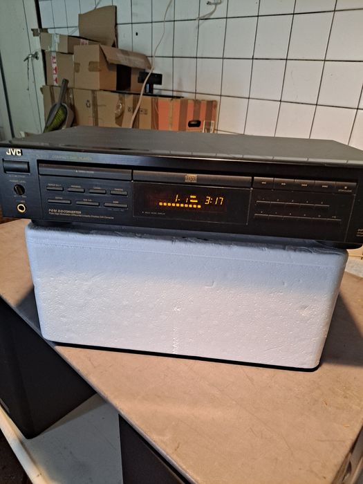 JVC XL-V152 legendarny odtwarzacz CD