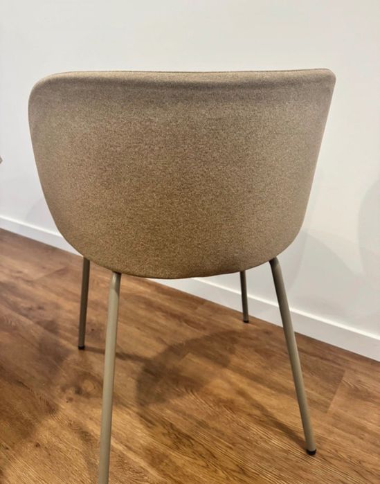 Cadeira IKEA nova bege