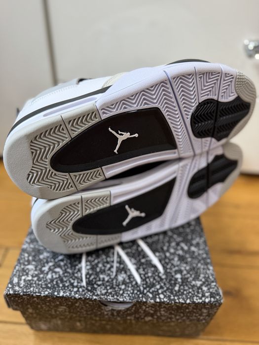 Nike Jordan 4 retro rozmiar 41 Nowe Orginalne
