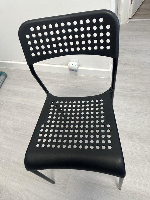 Vendo Mesa com 4 cadeiras marca IKEA