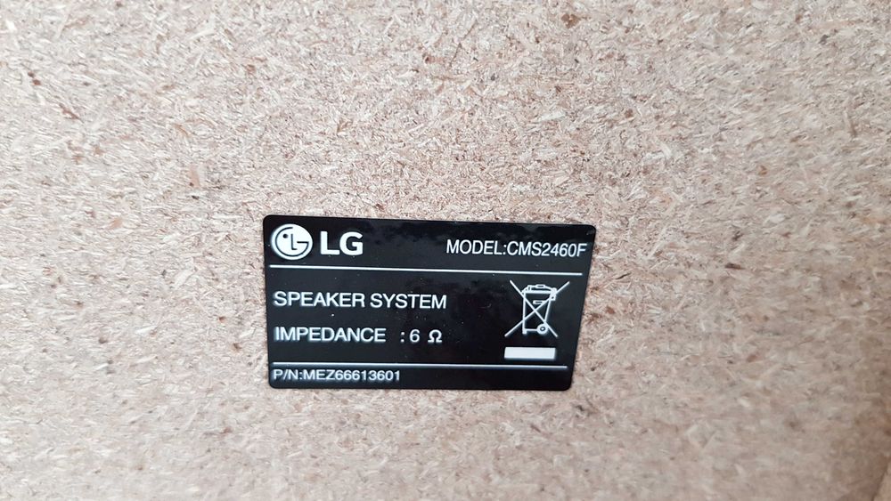 Colunas LG Speaker System CMS2460F 100W 6Ohm