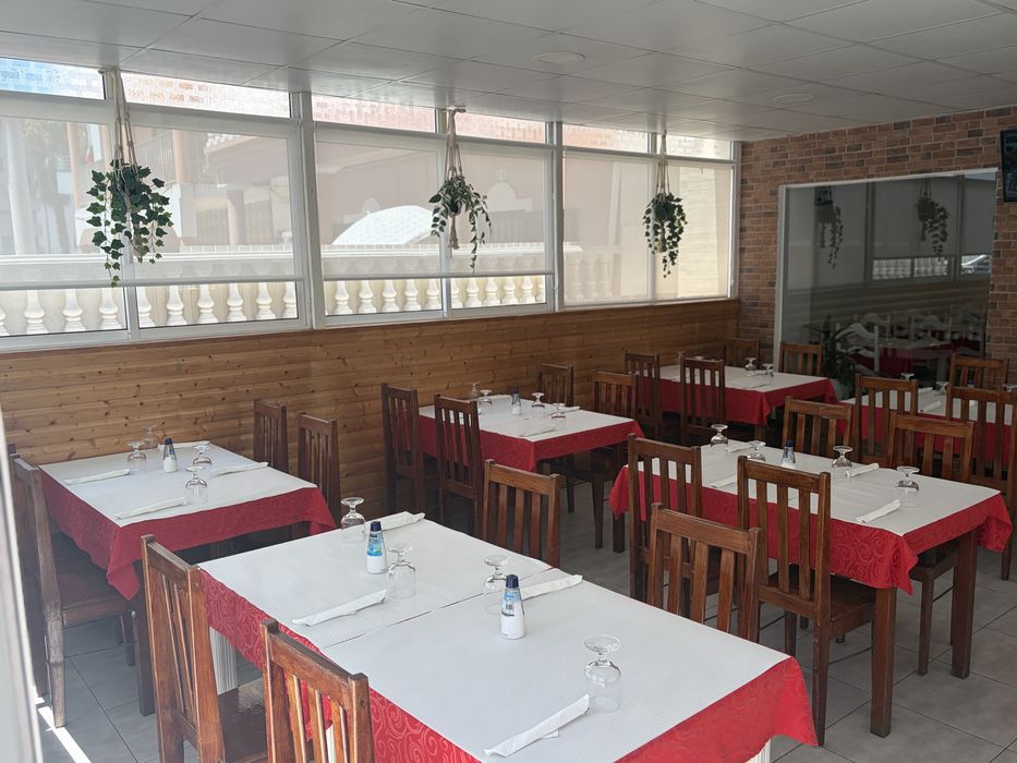 Trespassa-se restaurante churrasqueira