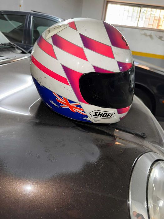 Capacete Shoei Fechado – Edição Troy Lee Designs