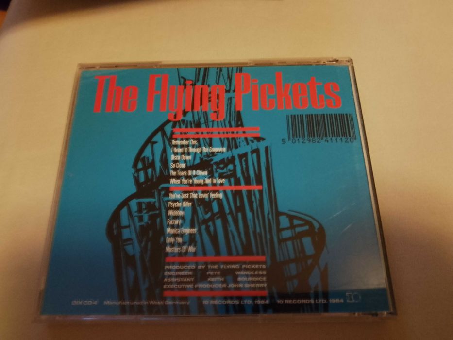 cd FLYING Pickets. .Lost Boys