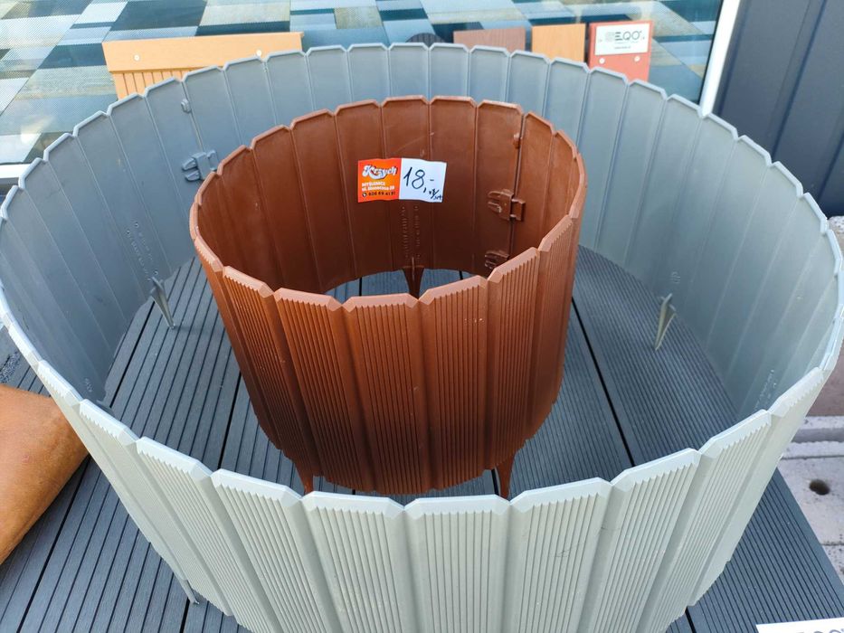 Rabatki kwietniki donice obrzeża ogrodowe trawnikowe plastikowe