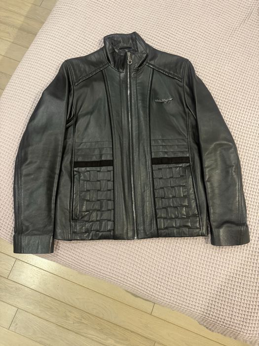 Шкіряна чоловіча куртка