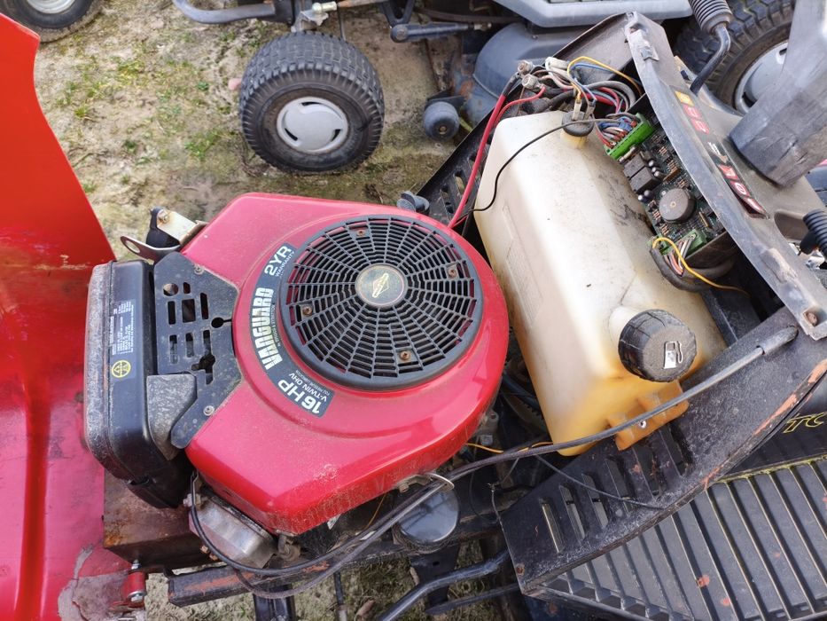 Kosiarka traktorek Dino Castel garden 16kM V2 vanguard