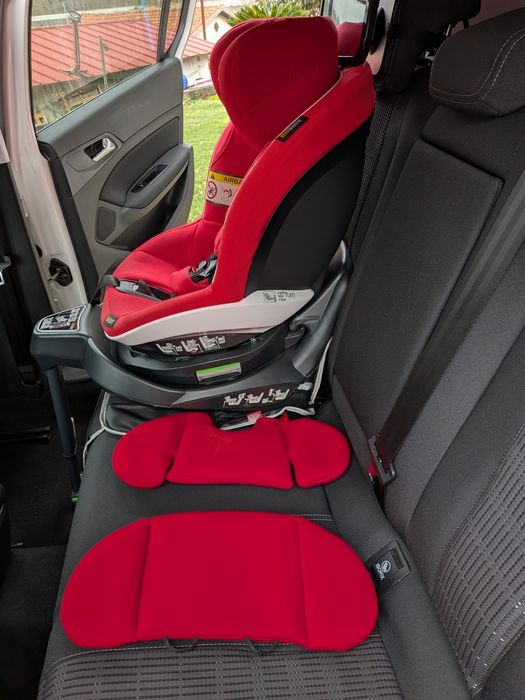 Cadeira auto BeSafe Izi Turn B i Size rotativa ISOFIX  c/ Redutores