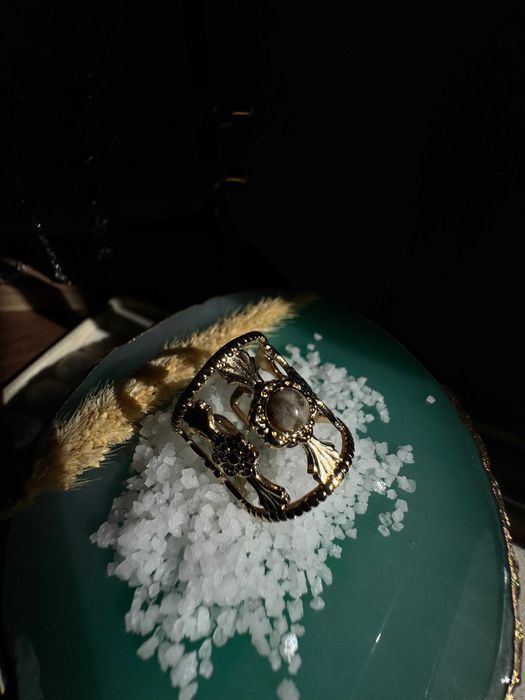 Anel com Pedra Natural Ajustável Aura Dourada