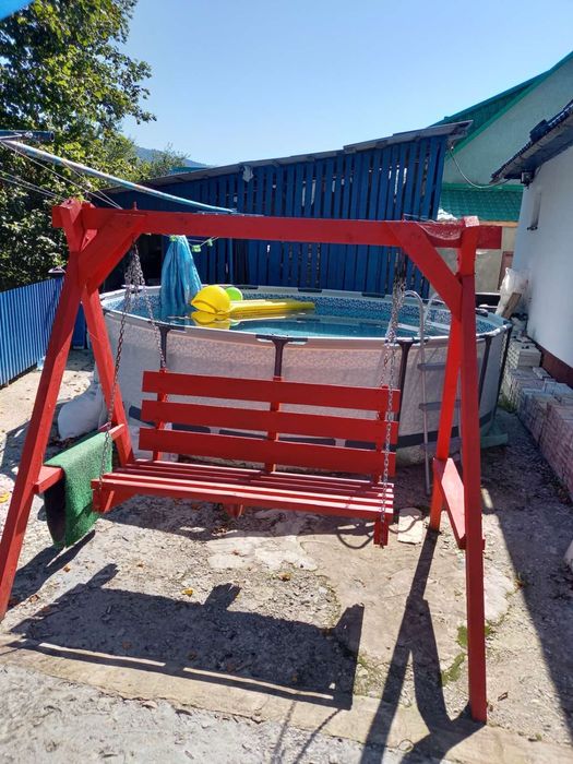 Здається житло в селі Кваси