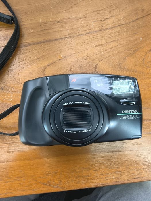 Pentax Zoom 105 Super – kompakt analogowy z autofokusem