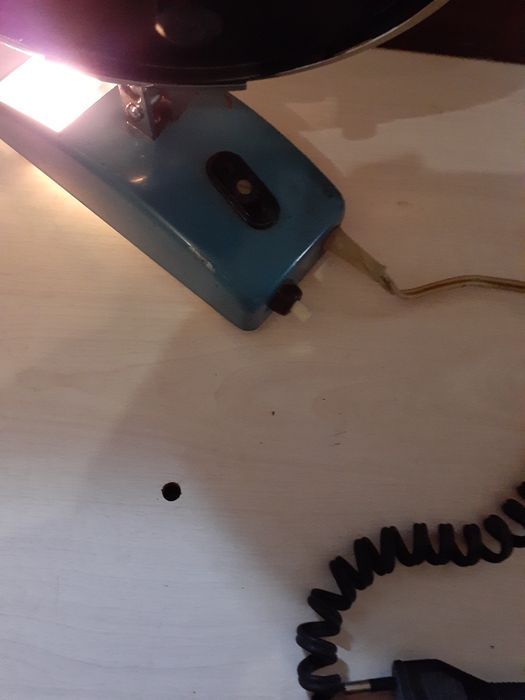 Пристрій для косметичних процедур.