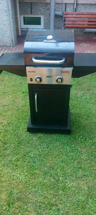 Grill gazowy Char-Broil Performance – 2 palniki | Stan bardzo dobry