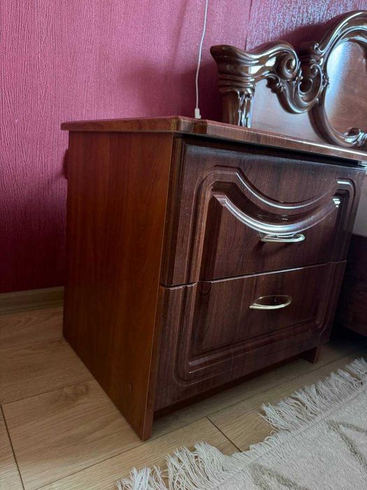 Кровать 1,6*2  2 тумбочки Империя
