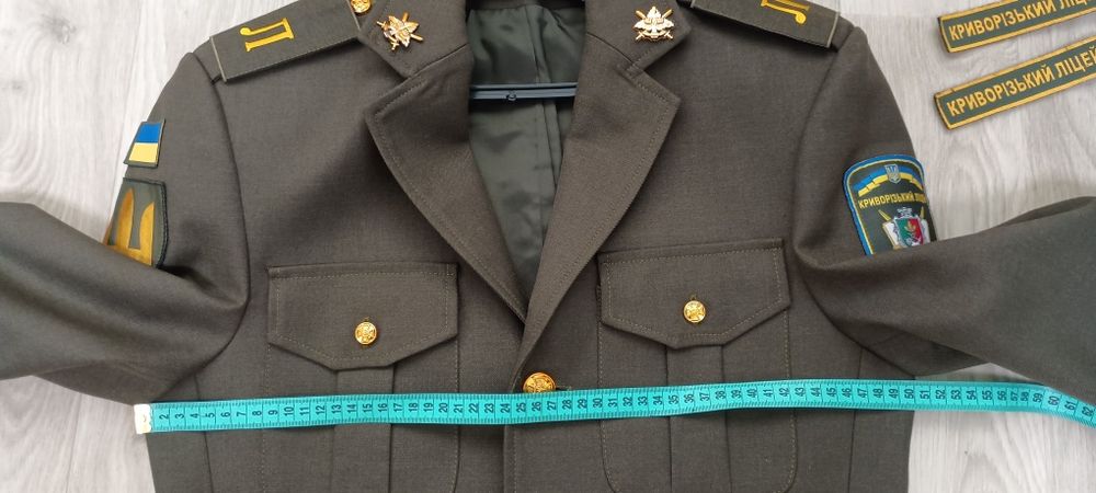 Парадна форма для ліцеїста.Кашкет(фуражка),Сорочка,краватка з затискачем.44 розмір