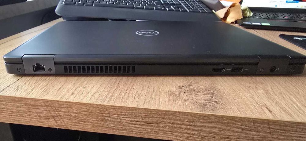 Dell Latitude 5591 – i7 / 16 GB RAM / 512 GB SSD / GeForce 2 GB