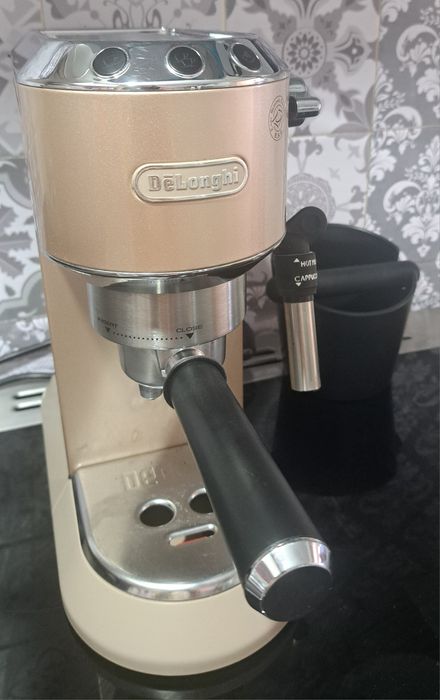 Máquina de café delonghi