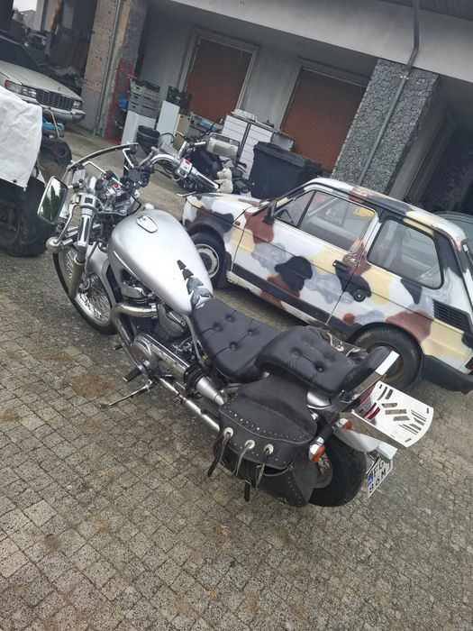 Suzuki Intruder VS 800 - USA 2004 (kufry, halogeny, szyba)