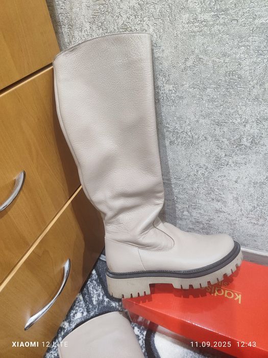 Продам сапожки труби натуральна шкіра розмір 39 на устілку 25см - 25,5