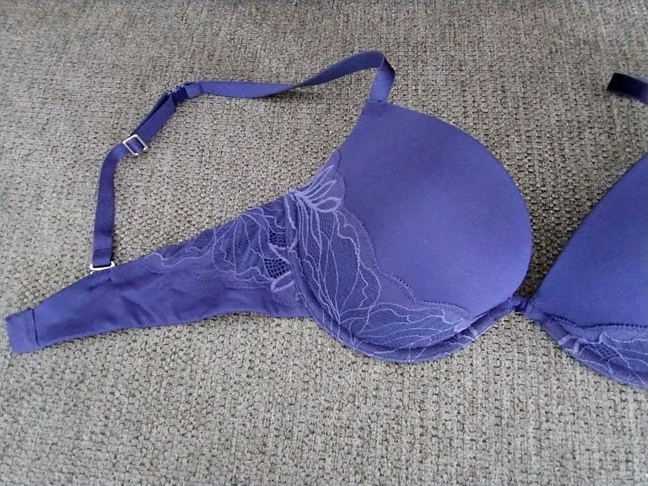 Biustonosz stanik r. 80B push-up granatowy Tchibo