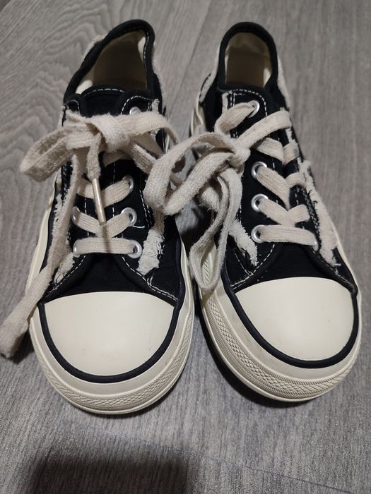 Конверси кеди для дівчинки