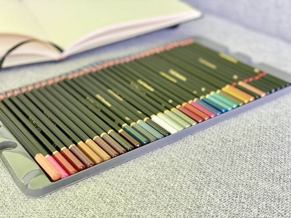 Zestaw do szkicowania rysowania 66 elementow + szkicownik 50 str A4