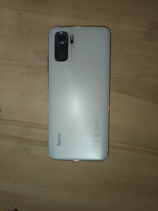 Redmi Note 10S в хорошем состоянии