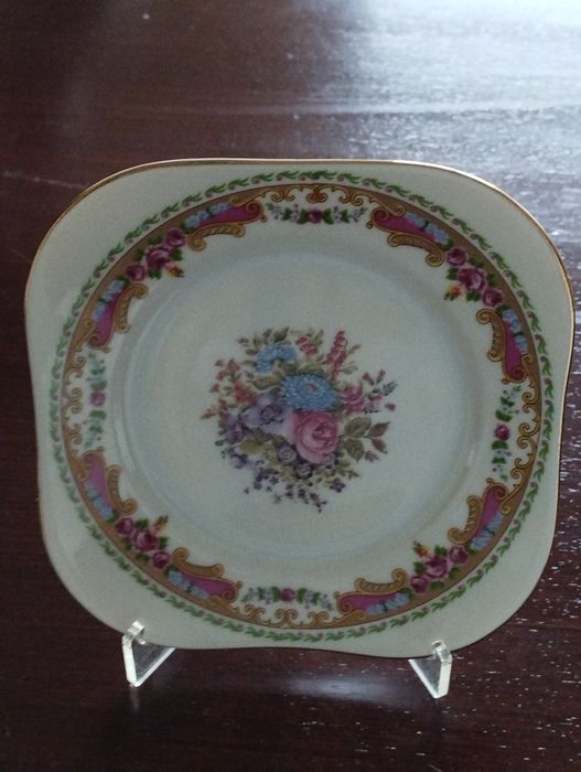 Conjunto de pratos de adorno Limoges