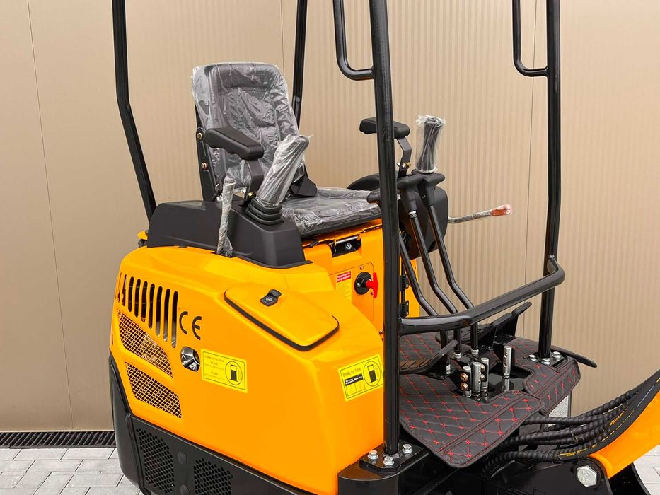 MINI GIRATORIA 1500 KG MOTOR KUBOTA ECO HT15