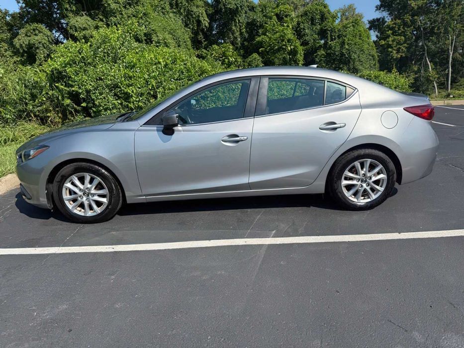 Mazda 3      2016