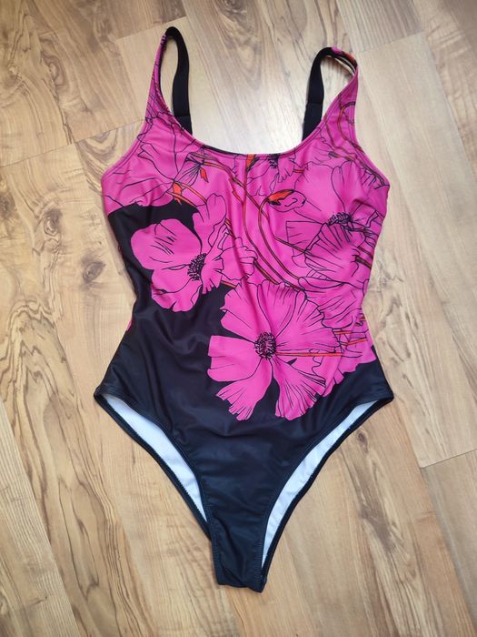 Strój kąpielowy jednoczęściowy