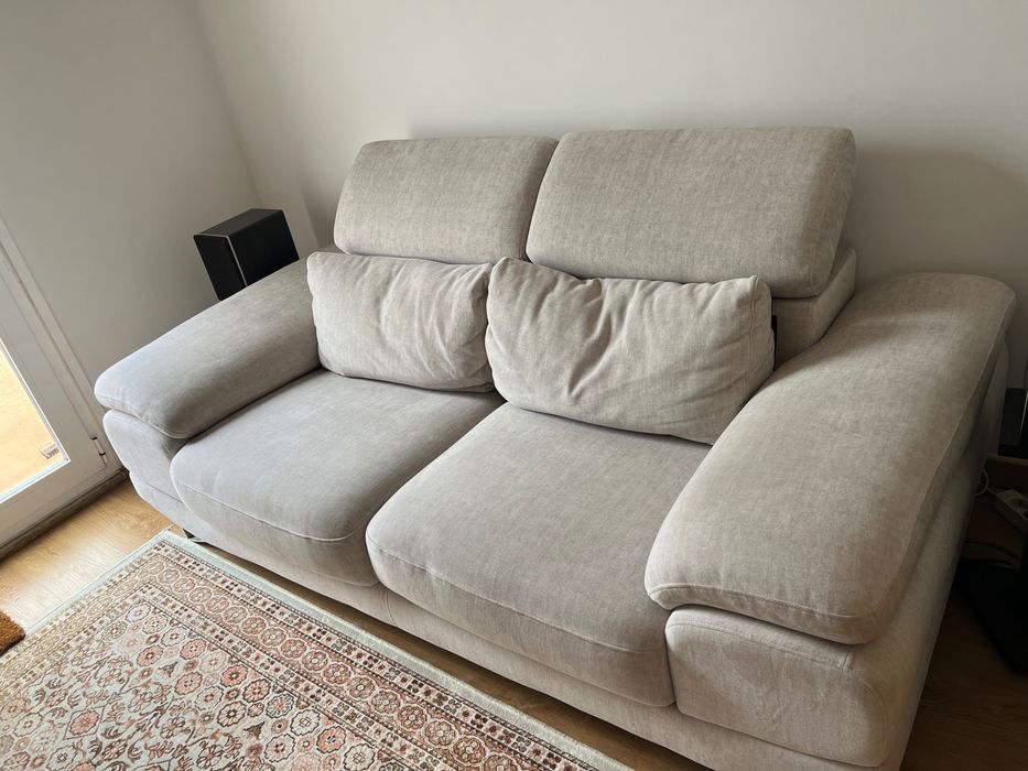 Sofá elegante 2 lugares