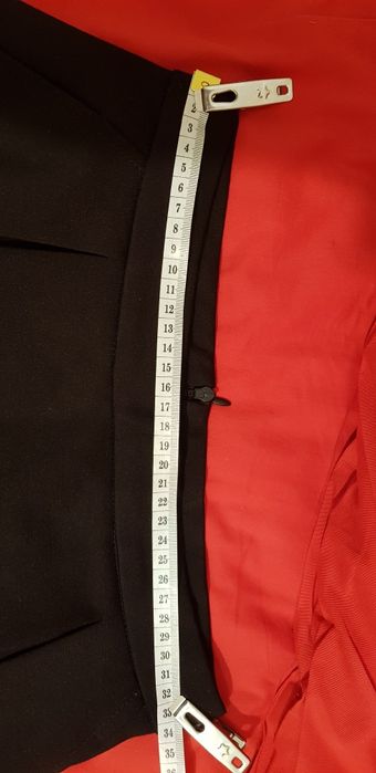 Юбка плотная чёрная