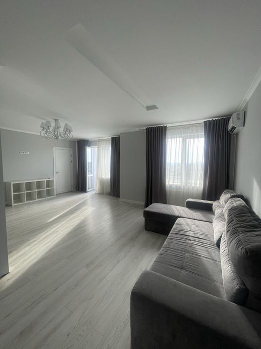 Дворівнева 3 кім квартира,Продається.