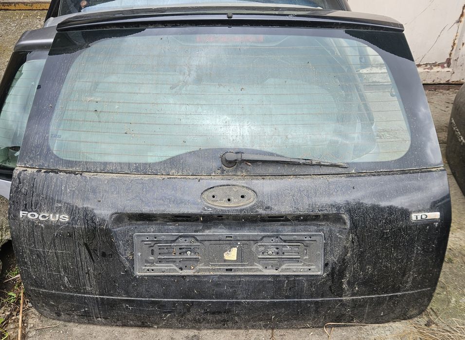 Ford Focus II kombi tylna klapa bagażnika